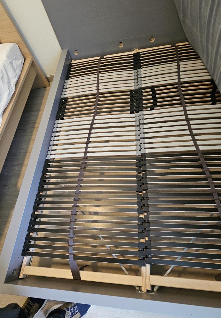 2-persoonsbed met lattenbodem (zonder matras), Huis en Inrichting, Slaapkamer | Bedden, Gebruikt, Twijfelaar, 140 cm, 200 cm, Hout