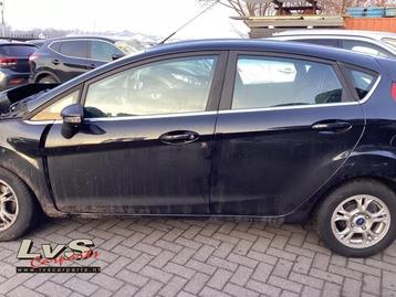 Portier 4Deurs links-achter van een Ford Fiesta (AN) beschikbaar voor biedingen