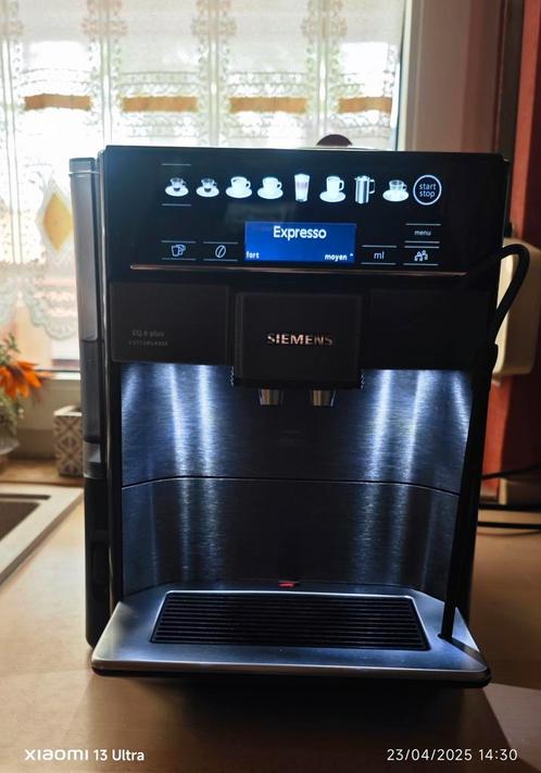 Siemens EQ6 Plus ExtraClass, Elektronische apparatuur, Koffiezetapparaten, Zo goed als nieuw, Ophalen