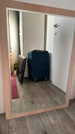 Spiegel Heel Goede Staat, Enlèvement