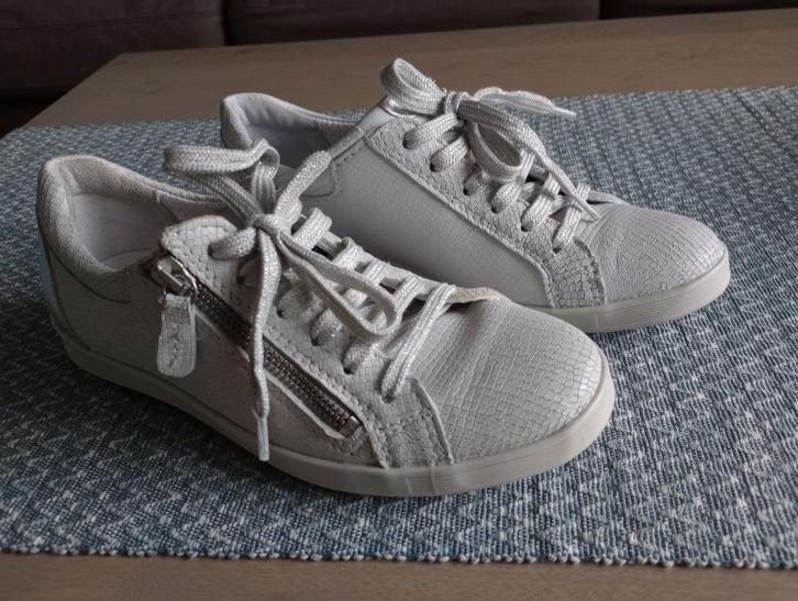 dames sneakers cypres 36, Kleding | Dames, Schoenen, Nieuw, Sneakers, Wit, Ophalen