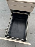 Armoir de bureau en acier avec une clés beige sur roulettes, Musique & Instruments, Enlèvement, Comme neuf