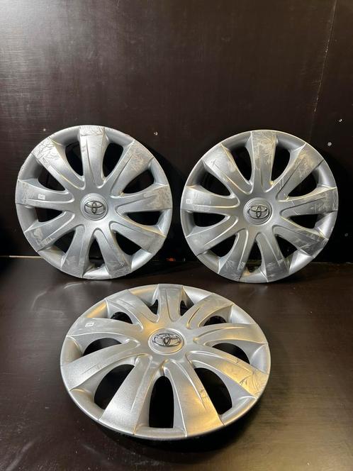 4 Toyota Corolla yaris aygo 15" wieldop, Auto diversen, Wieldoppen, Gebruikt, Ophalen of Verzenden
