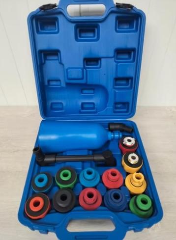Stahlkaiser Universele olie vul set met 12 adapters. Nieuw!! beschikbaar voor biedingen