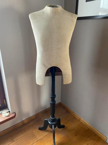 Paspoo beschikbaar voor biedingen