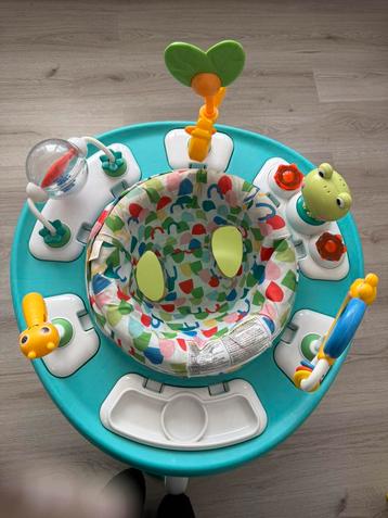 Centre  d’activité pour bébé beschikbaar voor biedingen