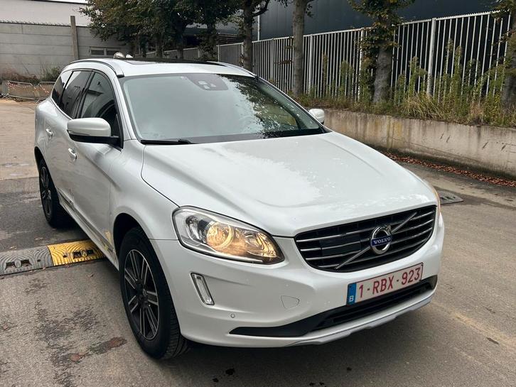 VOLVO XC60 - 2.0 D3 Autom - 2016 FULL OPTION, Auto's, Volvo, Particulier, XC60, Achteruitrijcamera, Diesel, Euro 6, SUV of Terreinwagen