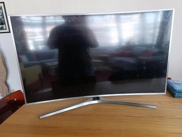 Samsung UE49MU6640 — 49" gebogen 4K-tv — voor kamers beschikbaar voor biedingen