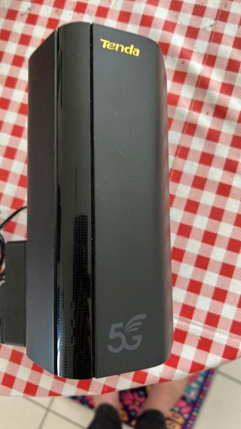 AX1800 Tenda, Computers en Software, Routers en Modems, Zo goed als nieuw, Router, Ophalen of Verzenden