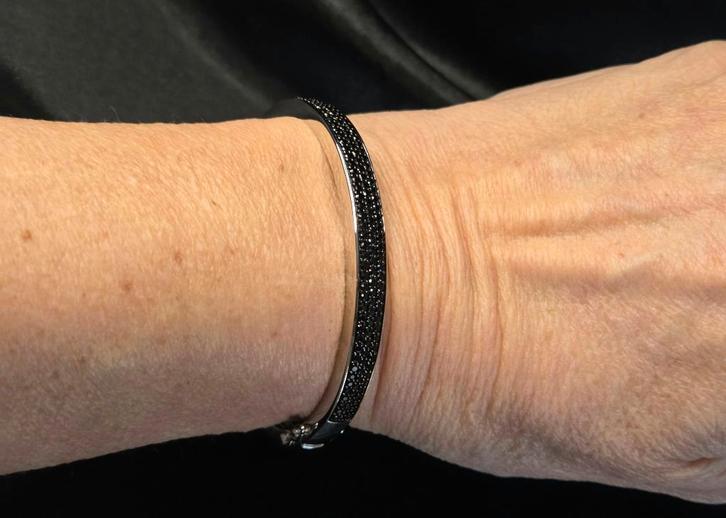 Bracelet esclave en argent avec zircones noirs.2026/86, Bijoux, Sacs & Beauté, Bracelets, Neuf, Argent, Noir, Avec pierre précieuse