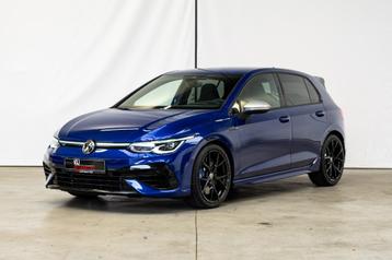 VOLKSWAGEN GOLF 8 R PERFORMANCE | HEAD UP | CAMERA | IQ V+A beschikbaar voor biedingen