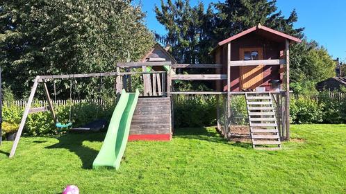 Maisonnettes sur pilotis avec toboggan, balançoire et pont, Enfants & Bébés, Jouets | Extérieur | Cabanes d'enfant, Utilisé, Bois