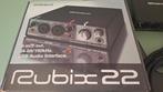 Roland Rubix22 USB audio interface + kabels, Musique & Instruments, Microphones, Envoi, Comme neuf, Autres types