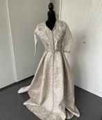 WITTE BROCARD CAFTAN, Kleding | Dames, Gelegenheidskleding, Ophalen of Verzenden, Gedragen