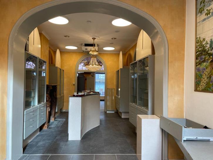 Hagelnieuwe winkelkasten vitrinekasten te koop, Zakelijke goederen, Kantoor en Winkelinrichting | Winkel en Inventaris, Ophalen