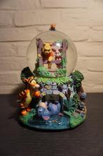 walt disney winnie the pooh sneeuwbol met muziek - 21,5 cm, Verzamelen, Ophalen of Verzenden, Winnie de Poeh of vrienden
