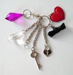Killah : sleutelhanger bedel bedeltje hart diamant sleutel, Handtassen en Accessoires, Bedels, Overige merken, Overige materialen