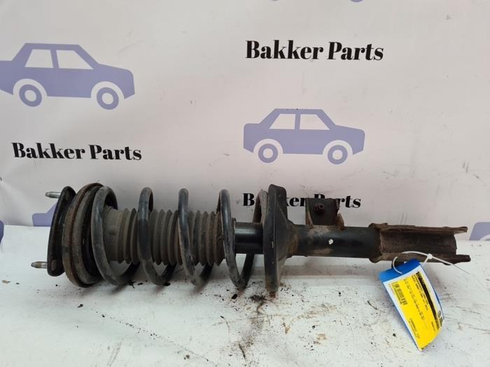 Schokdemperpoot links-voor van een Suzuki Grand Vitara, Auto-onderdelen, Ophanging en Onderstel, Suzuki, Gebruikt, 3 maanden garantie