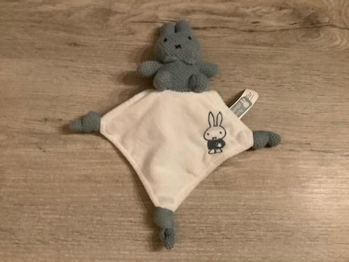 Nijntje knuffeldoekje, Kinderen en Baby's, Speelgoed | Babyspeelgoed, Zo goed als nieuw, Overige typen, Ophalen of Verzenden