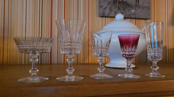 Verres en cristal Val Saint Lambert — 5 sets complets de 12, Antiquités & Art, Antiquités | Verre & Cristal, Enlèvement
