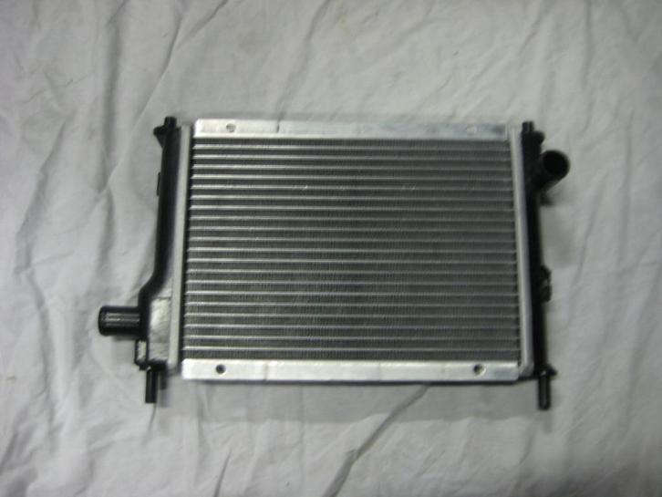 radiator MPI 1997-2000 Klassieke Mini Cooper, Auto-onderdelen, Airco en Verwarming, Mini, Oldtimer onderdelen, Rover, Universele onderdelen
