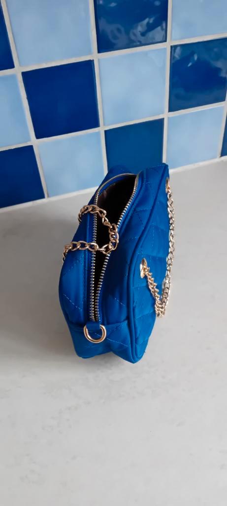 Kleine gewatteerde blauwe handtas, Handtassen en Accessoires, Tassen | Damestassen, Nieuw, Handtas, Blauw, Ophalen of Verzenden