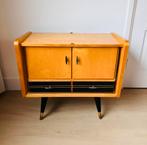 Een set van 2 prachtige vintage jaren ’50 nachtkastjes, Huis en Inrichting, Ophalen, 55 tot 70 cm, Zo goed als nieuw, 45 tot 65 cm