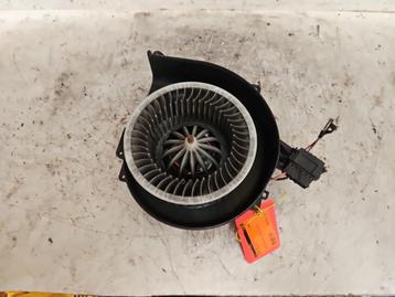 Kachel Ventilatiemotor van een Volkswagen Polo beschikbaar voor biedingen
