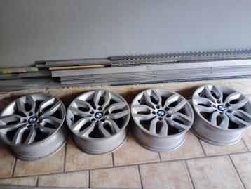 Verkoop prachtige velgen in uitstekende staat in 17" 5x120 B beschikbaar voor biedingen