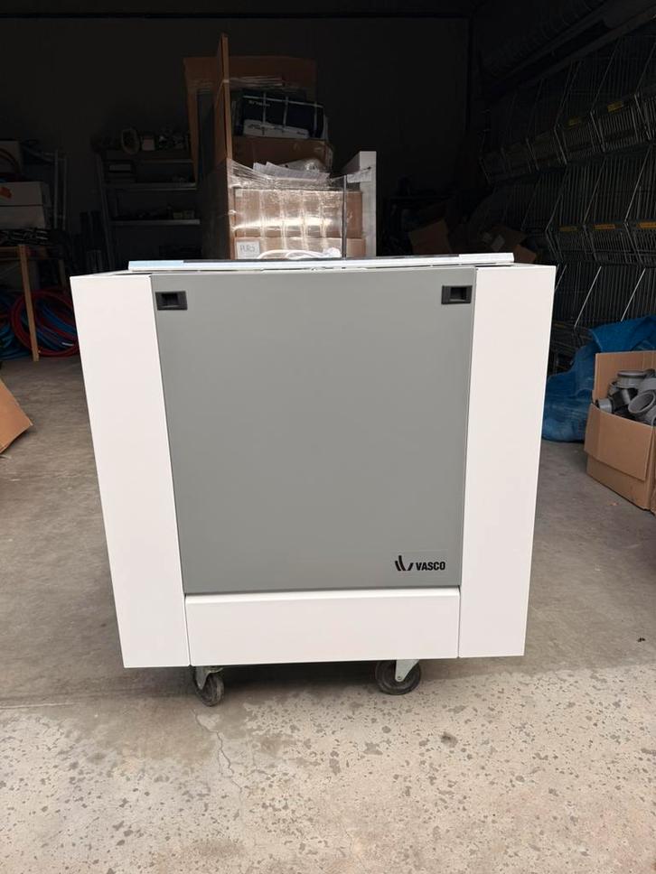 Vasco D350 ventilatieunit met toebehoren!, Doe-het-zelf en Bouw, Verwarming en Radiatoren, Zo goed als nieuw, Overige typen, 200 tot 500 watt