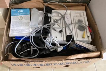 doos met NINTENDO Wii accessoires beschikbaar voor biedingen