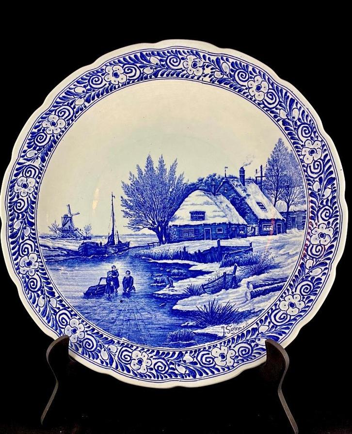 Royal Sphinx Delfs bord (J. Sonneville) 40 cm, Antiek en Kunst, Antiek | Wandborden en Tegels, Ophalen of Verzenden