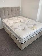 Het beste aanbod voor een gloednieuw bed met matras te koop, Huis en Inrichting, Overige kleuren, Nieuw, Twijfelaar, Stof