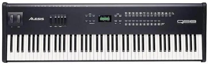 Alesis QS8 Master MIDI Controller/Synthesizer, Muziek en Instrumenten, Midi-apparatuur, Gebruikt, Ophalen of Verzenden