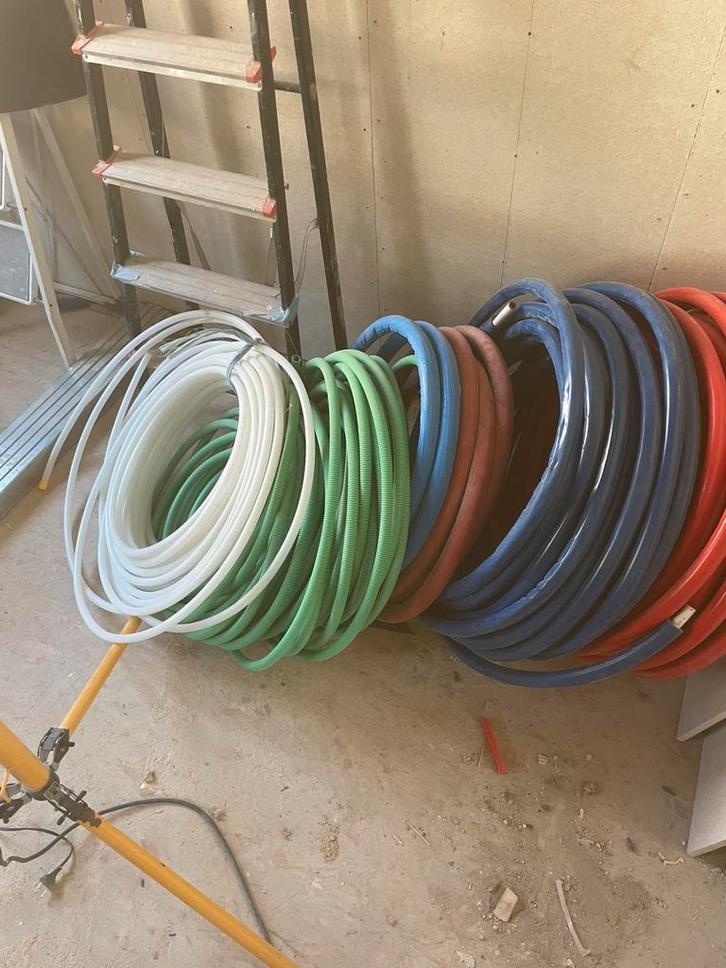 Geisoleerde sanitaire alupex waterleidingen 16 mm en 20 mm, Bricolage & Construction, Sanitaire, Comme neuf, Enlèvement