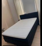 Boxspring/ bed 140 breed inclusief topdekmatras, Huis en Inrichting, Slaapkamer | Matrassen en Bedbodems, Ophalen, Zo goed als nieuw