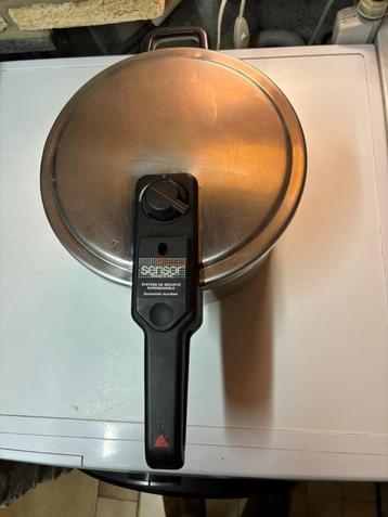 SEB Sensor snelkookpan van 8 liter beschikbaar voor biedingen