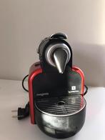 Nespresso Magimix M100 Automatic - Rood, Elektronische apparatuur, Gebruikt, Koffiemachine, Ophalen of Verzenden, 1 kopje