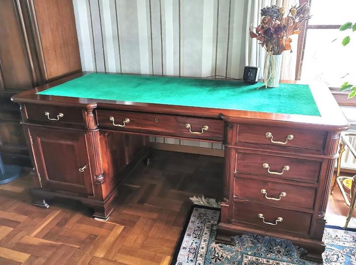 Klassiek partnerbureau in massief hout, Antiek en Kunst, Antiek | Meubels | Kasten, Ophalen