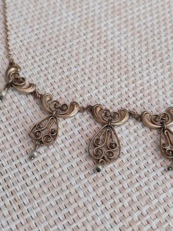 Collier ancien doré.argenté.bronze ? ? ? ? Avec tampon, Bijoux, Sacs & Beauté, Enlèvement ou Envoi, Bronze, Collier