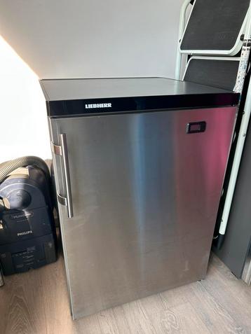 Liebherr wijnkoelkast - inox grijs in prima staat beschikbaar voor biedingen