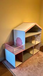 Groot Poppenhuis voor Barbie(poppen), Ophalen, Gebruikt, Poppenhuis