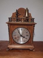 ancienne horloge en bois, Enlèvement