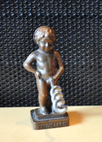 tire bouchon manneken pis laiton  beschikbaar voor biedingen