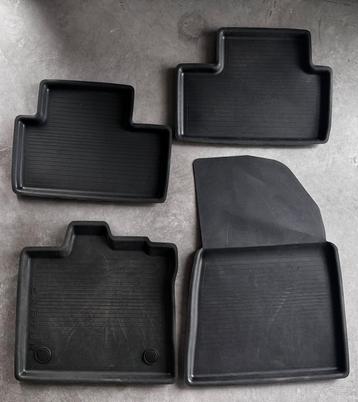 Renault Captur 2013-2019 rubberen automatten beschikbaar voor biedingen