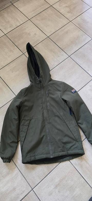 Veste Jack&Jones taille 12ans/152 comme neuve beschikbaar voor biedingen
