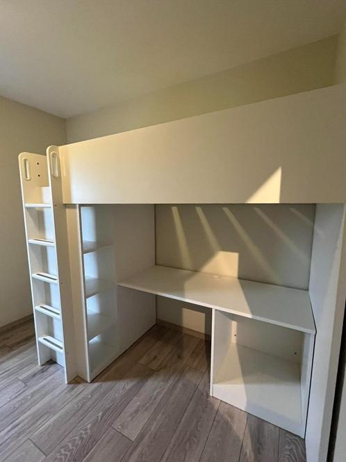 Hoogslaper SMASTAD Ikea + matras ABYGDA Ikea, Huis en Inrichting, Slaapkamer | Stapelbedden en Hoogslapers, Zo goed als nieuw