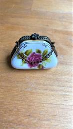 Magnifique ancien pilulier en porcelaine, Ophalen