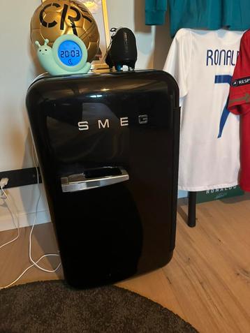 SMEG MINI KOELKAST, Elektronische apparatuur, Ophalen, Zo goed als nieuw