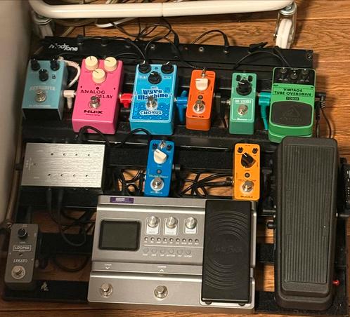 Compleet pakket  elektrische gitaar — nieuw meer dan 1500€, Muziek en Instrumenten, Snaarinstrumenten | Gitaren | Elektrisch, Zo goed als nieuw